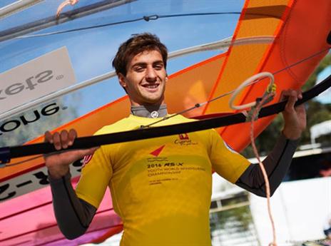 יואב עומר. יום מוצלח במיוחד בלימסול