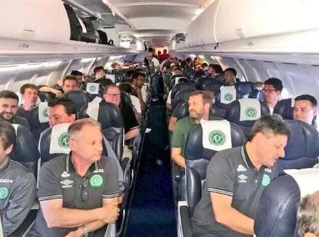 שחקני ואנשי שאפקואנסה לפני האסון (מתוך טוויטר)