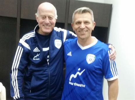 קשטן עם ז'אן טלסניקוב