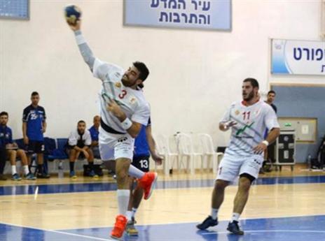 שקלים, לקח את הפועל ראשל"צ לחצי הגמר (גבי אלאלוף, הפועל ראשל"צ)