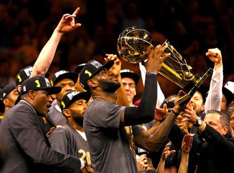 ככה נגמר הביקור האחרון של הקאבס באוקלנד (getty)