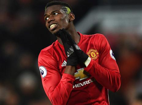 פוגבה. "שחקן נפלא ודמות מרכזית ביונייטד" (getty)