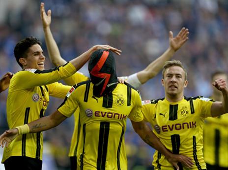 אובמיאנג והחברים חוגגים. לא הספיק (Getty)