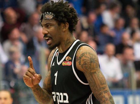 נראה מיואש לאורך כל המשחק. סטודמאייר (מנהלת הליגה)