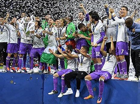 לא אוותר על החולצה מהערב הזה לעולם (getty)