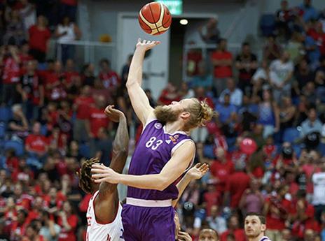 יכולת מצוינת שלו לא הספיקה. שולדבראנד (אלן שיבר)