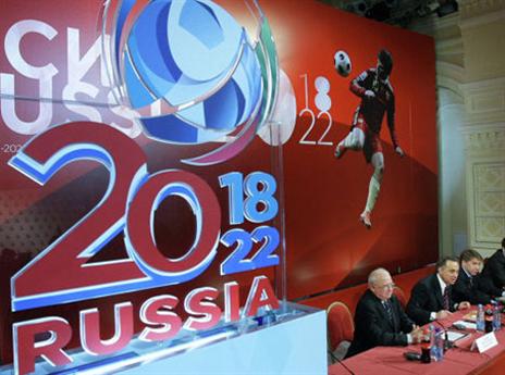 מנסים לשדר עסקים כרגיל