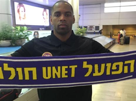 הולוואי. "שמח להיות כאן שוב"