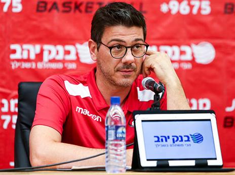 קציקאריס. מתרגל לחיים בישראל (דני מרון)