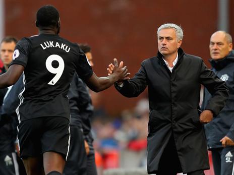 מוריניו עם לוקאקו. פתיחת עונה נהדרת ליונייטד (getty)