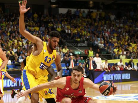 משחק טוב באופן אישי. בולדן (אלן שיבר)