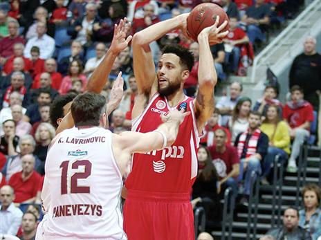 דיי: "ראו שכולם ממש רוצים" (אלן שיבר)