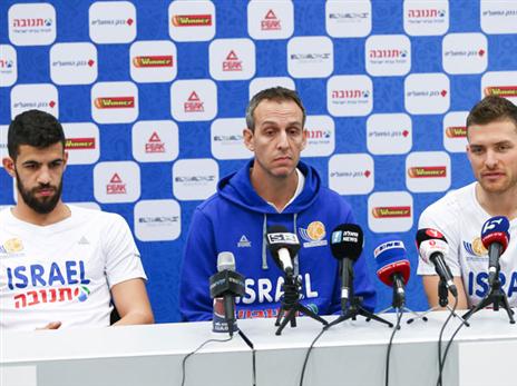 גינת עם קטש ומקל. "הגשמת חלום"