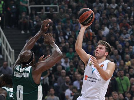 למרות 19 נקודות, משחק מפוזר לדונצ'יץ' (getty)