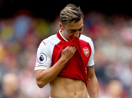 שפת גוף מטעה. אוזיל (getty)