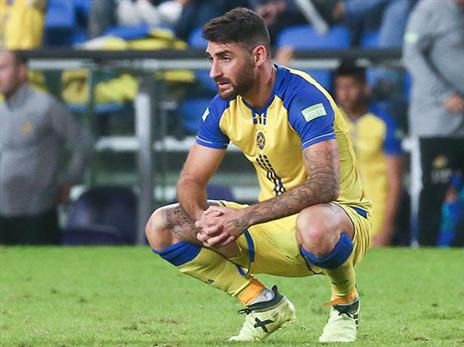 עטר מתוסכל. דיכאון במכבי ת"א (צילום: דני מרון)