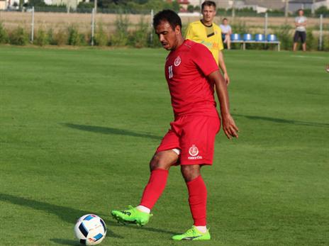 לא עושה בעית משמעת, אך לא מצליח להשתלב (האתר הרשמי של הפועל ת"א)