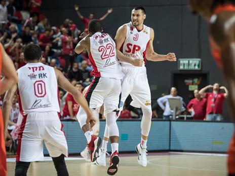 מקניל לא הסתנוור מהניצחון (מנהלת)