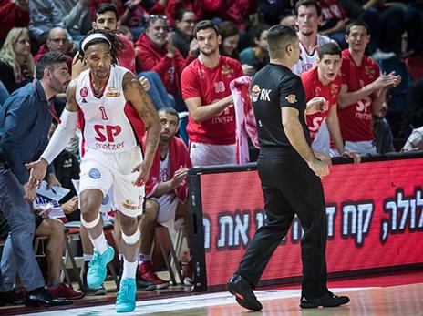 האדומים במקום הרביעי (מנהלת הליגה)