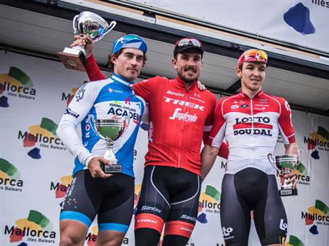 אחלה פיניש. סונדרה (נועה אהרון)