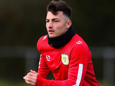 יחזיק אצבעות לחבריו (getty)