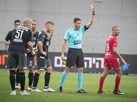 יראה את המשחקים הקרובים מהצד. חכמון (עודד קרני)