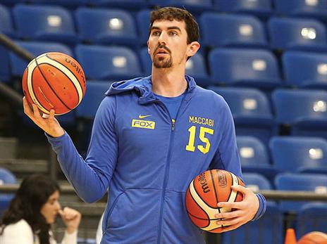 ג'ייק כהן. סובל מעומס בגלל הנבחרת (צילום: אלן שיבר)