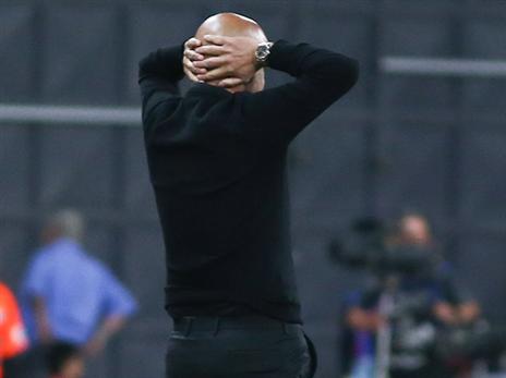 אבוקסיס לא מאמין. "קל יותר לשרוק נגד הקטנות" (דני מרון)