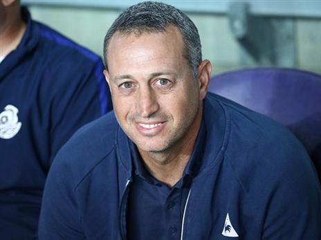 פיטורים מפתיעים