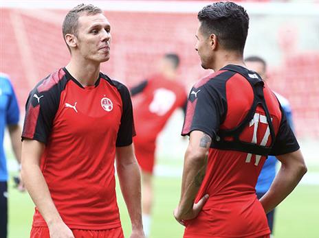 קורהוט. יעזוב את ב"ש? (אלן שיבר)