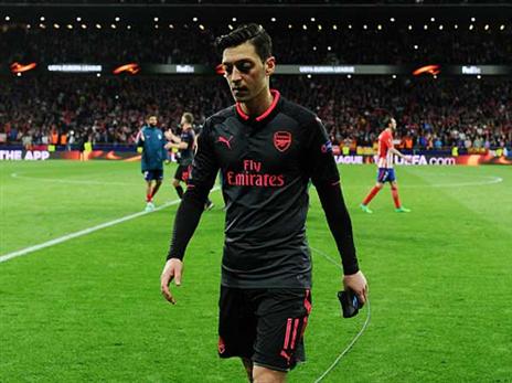 אוזיל הרגיע את מעריציו, וצפוי להיכלל בסגל גרמניה. (getty)