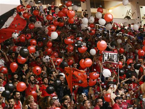 אווירה לוהטת בגן נר (צילום: מנהלת הליגה)