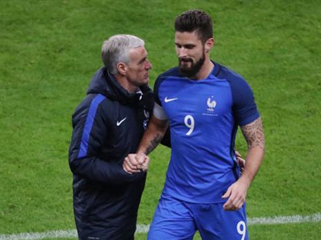 דשאן צריך לתת לז'ירו לפתוח? (GETTY)