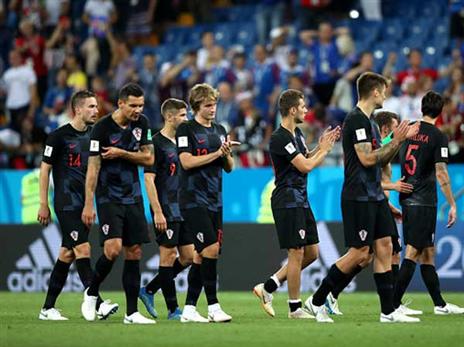 ושחקני נבחרת קרואטיה ימשיכו לשמינית הגמר (getty)