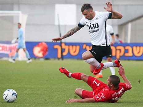 בראון. על הכוונת (דני מרון)