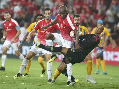 הדחה עשויה להביא לפרידה. וואקמה (אלן שיבר)