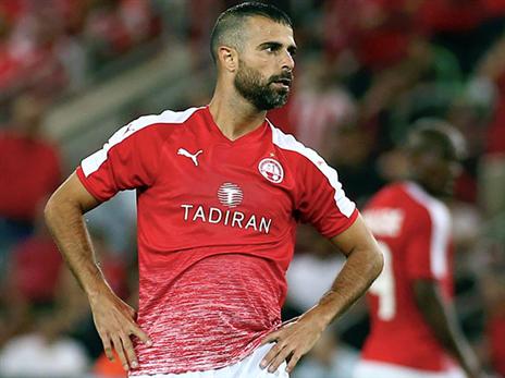 בטוח בעוצמות של הפועל ב"ש. בן בסט (צילום: אלן שיבר)