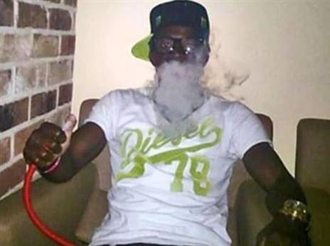 סומא והנרגילה. שורה של אירועים מעוררי מחלוקת (טוויטר)