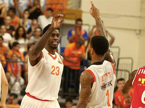 אבל הכתומים היו עם היד על העליונה (אלן שיבר)