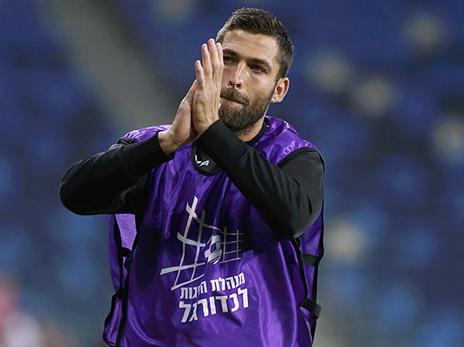 קונצנזוס, למרות המעברים התכופים. שכטר (אלן שיבר)