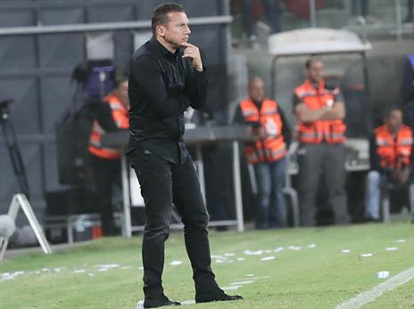 קיבל מחמאות על החילופים. בכר (דני מרון)