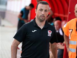 "שאלתי שאלות מקצועיות, לבן זקן לא היו תשובות" (יוסי שקל)