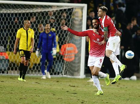 10 נקודות ממכבי ת"א (אלן שיבר)