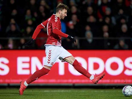 במדי נבחרת דנמרק (getty, Lars Ronbog)