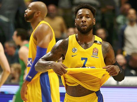 מכבי בעטה בדלי (אלן שיבר)