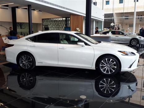 לקסוס ES החדשה בישראל (צילום: כפיר כשריאן)