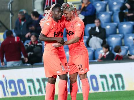 סילבסטר וצ'יבוטה, ההתקפה הכתומה פורחת (דני מרון)