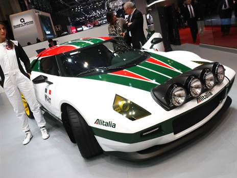 הגלגול המודרני של לנצ'יה סטרטוס נולד מחדש בזכות מיליארדר גרמני בעל חיבה למכוניות הראלי הקלאסיות. היא פותחה על ידי סדנת פינינפרינה על רצפת פרארי F430 והיא נמכרת תחת חסות חברת Manifattura Automobili Torino. רק 25 תיוצרנה עם מנוע פרארי בהספק של מעל 600 כ"ס. המחיר לדגם כ-650 אלף יורו