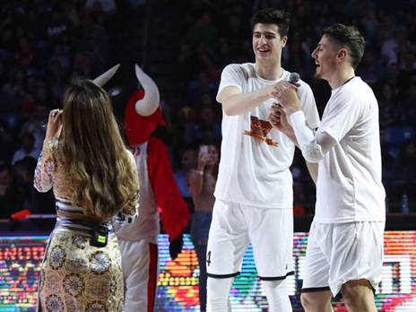 אבדיה וזיו. נותנים שואו גם מחוץ למשחק (עודד קרני)