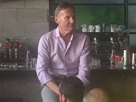 "יש לנו אחריות לפעול נגד האנטישמיות", ואצקה